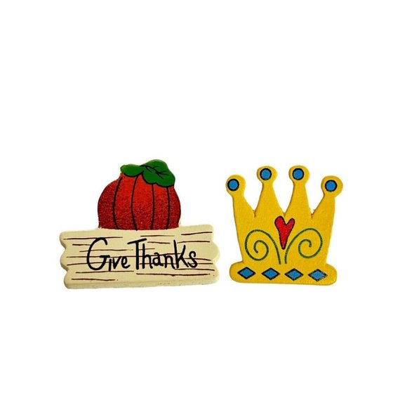 Painted Wooden Brooch Pins "Give Thanks" Pumpkin Crown Set of 2 - Picture 1 of 6